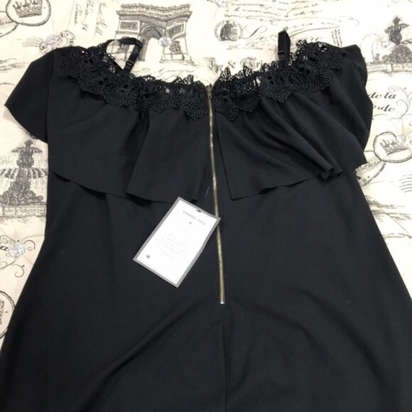 BCX Trendy Off-The-Shoulder Crochet DreSS PLUS - Picture 7 of 7